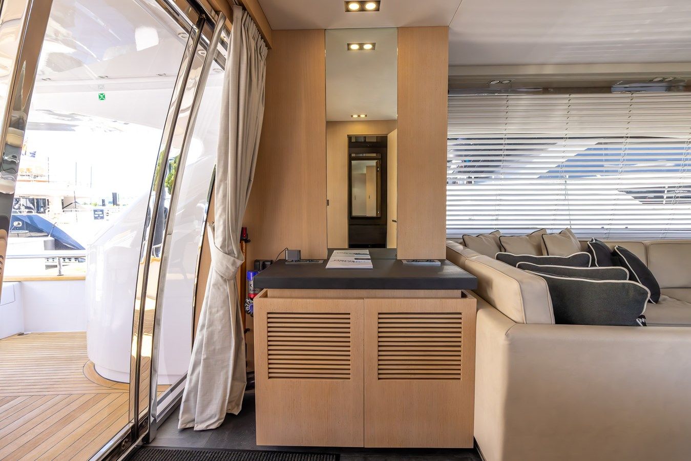 the best price on Sea Metri V 2017