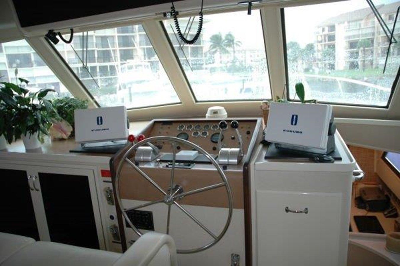 Buy a yacht JUNKANOO - Hatteras