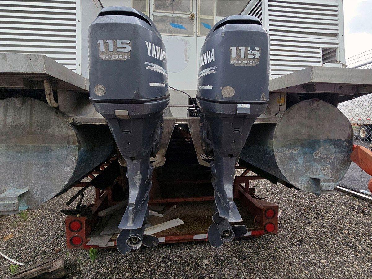 the best price on 50' Trident  2008 Charter 2008