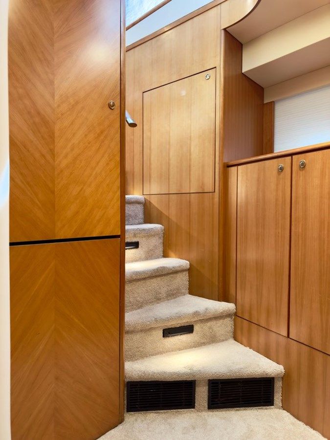 Breakaway yacht sale