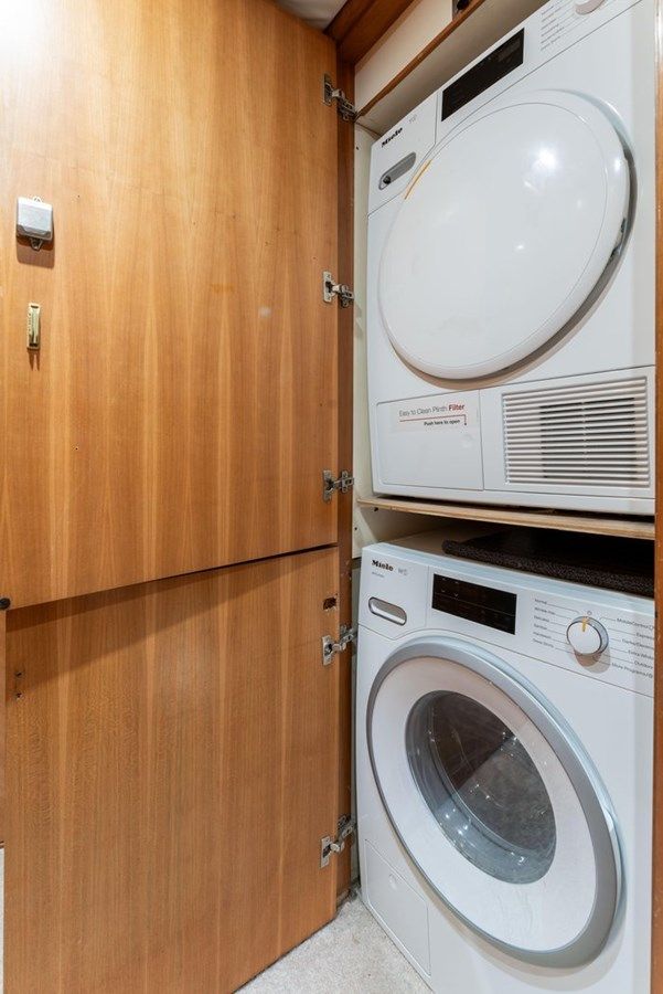 the best price on Equinox X 81 Sport Yacht