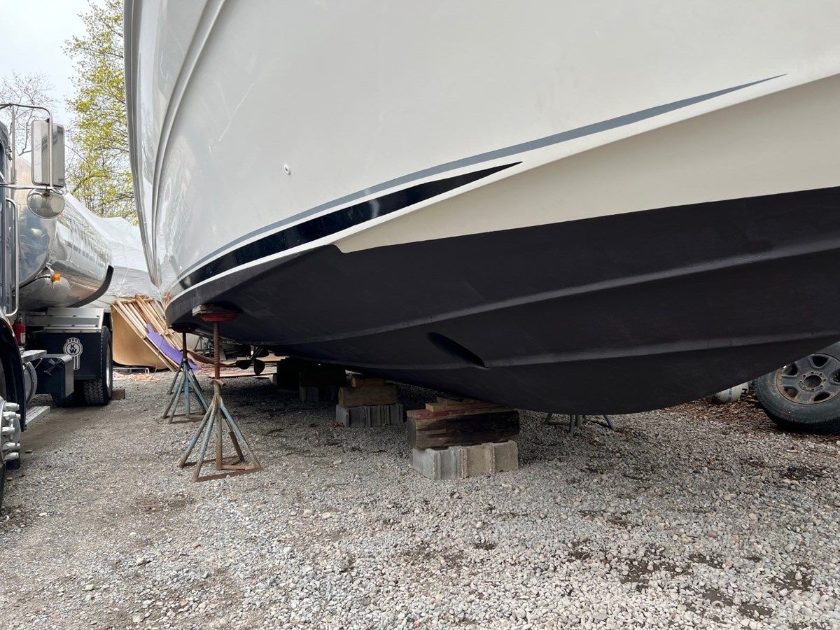 the best price on ALL IN - SEA RAY