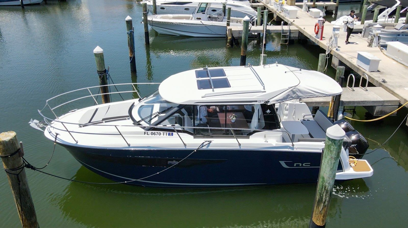 Стоимость яхты 2024 Jeanneau NC895 NC895