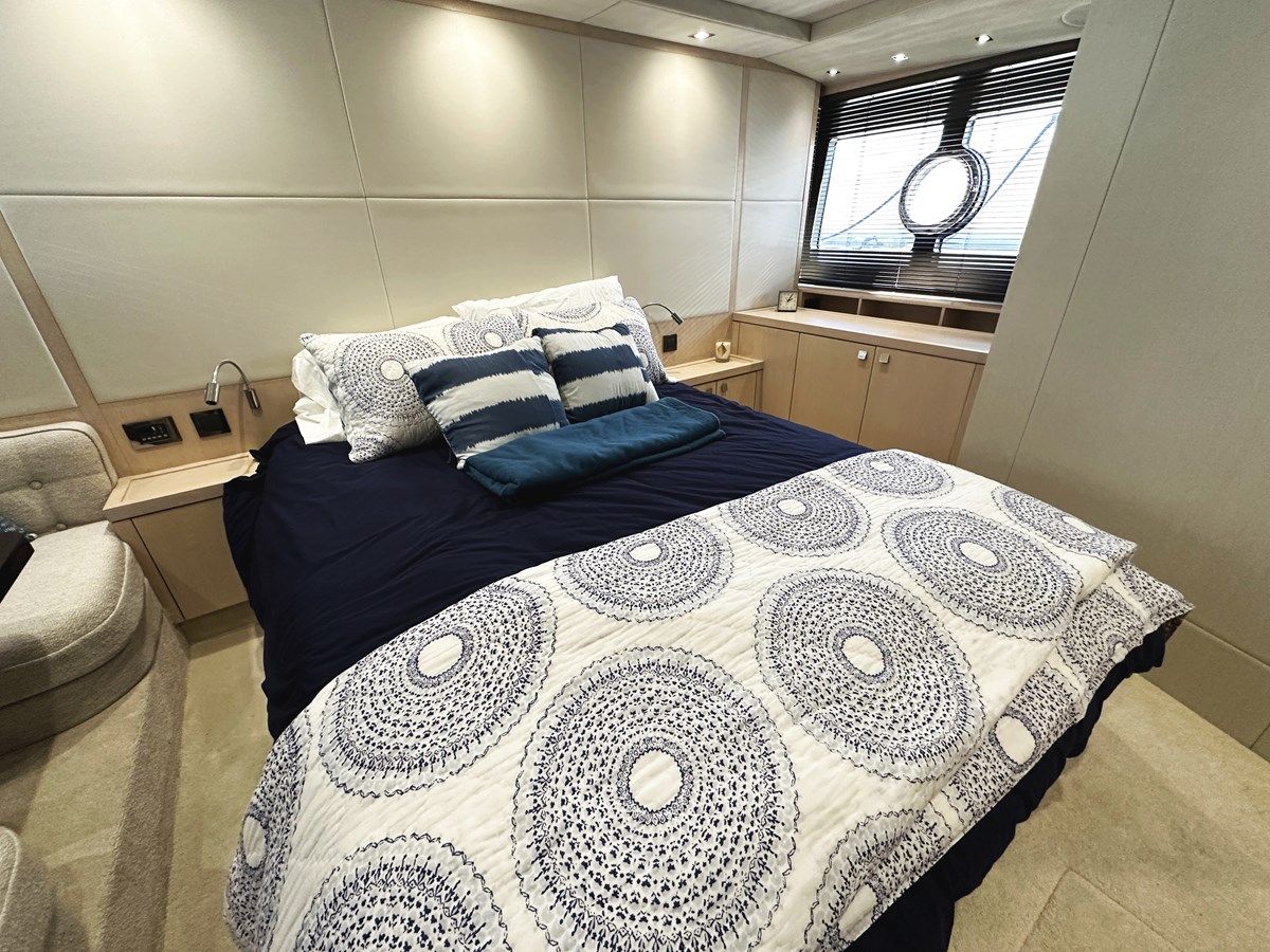 Buy a TUCKER II - Sunseeker at Shestakov Yacht Sales