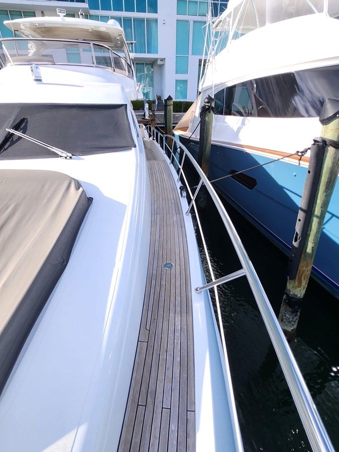 Купить яхту - 2014 в Shestakov Yacht Sales