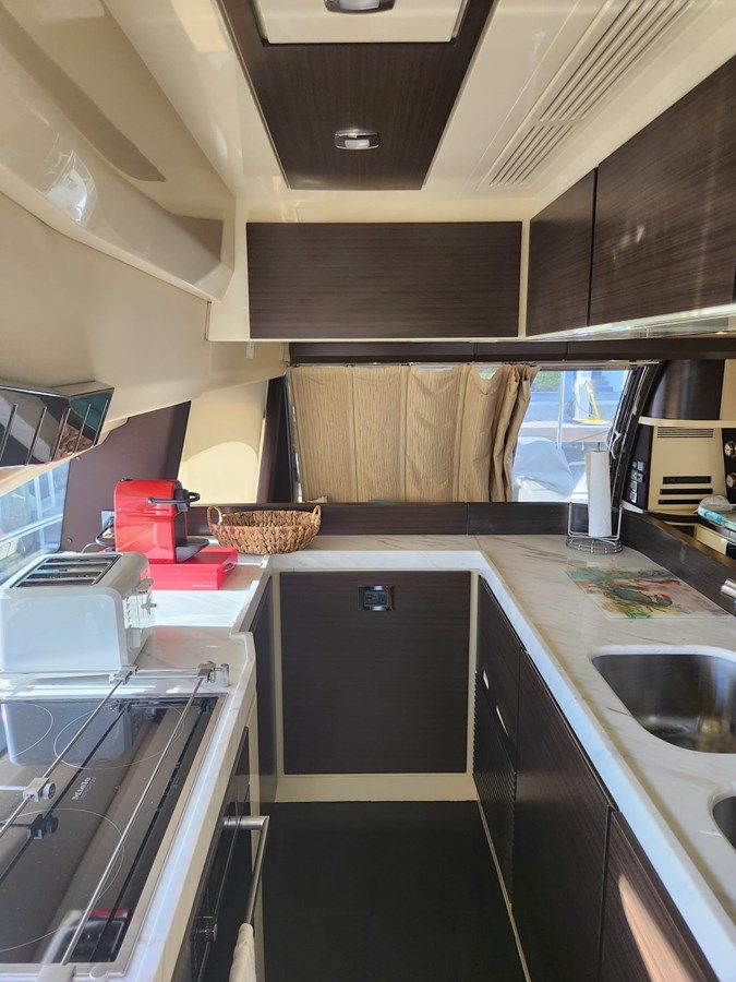 Стоимость яхты - Flybridge