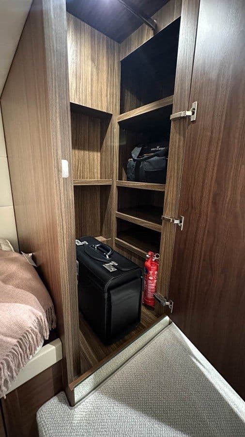 best yacht sales deals Princess V40 (V40185) 2024