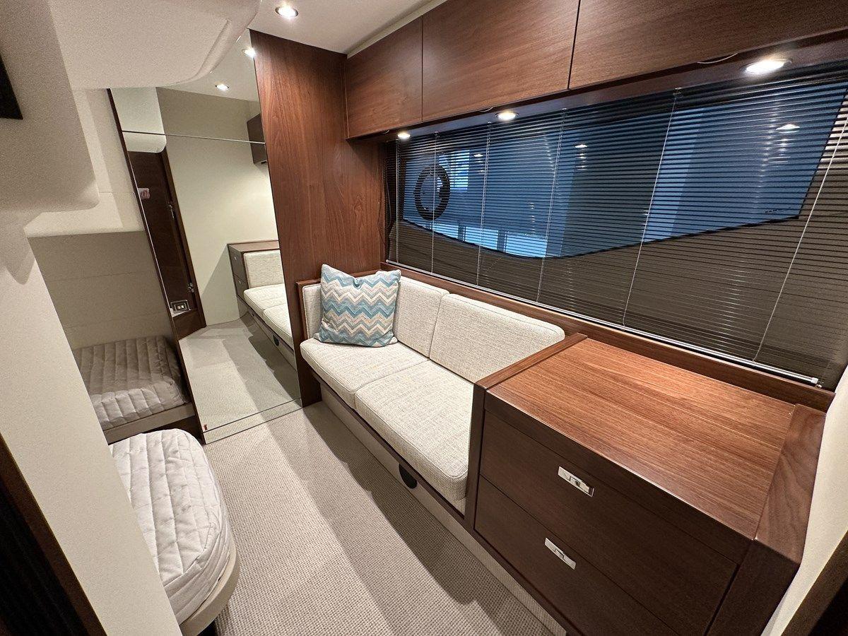 Продажа яхты Princess V40 Sunbed (V40174)