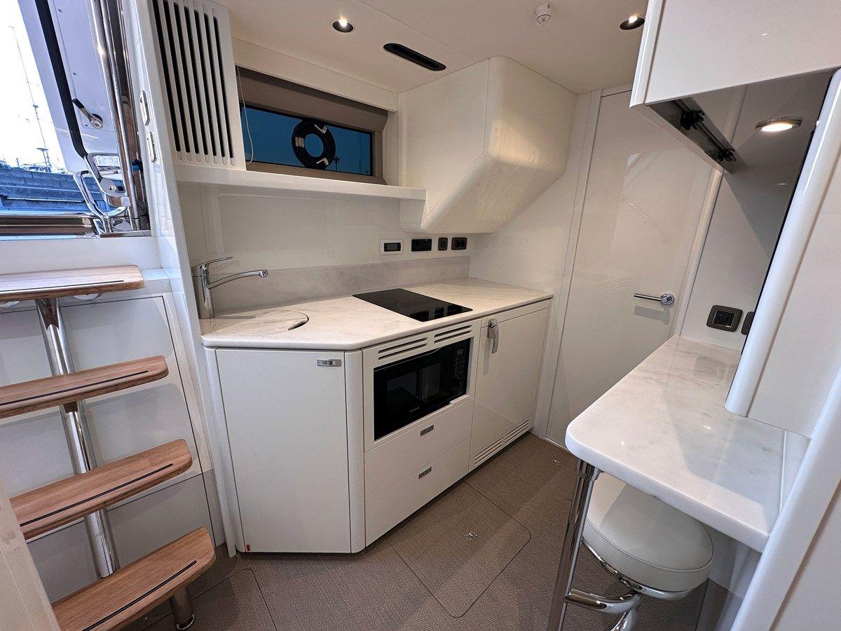 Лучшие предложения покупки яхты Princess X80 (X80034) - PRINCESS