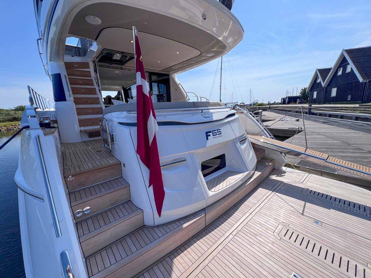 the best price on Princess F65 (F65020)