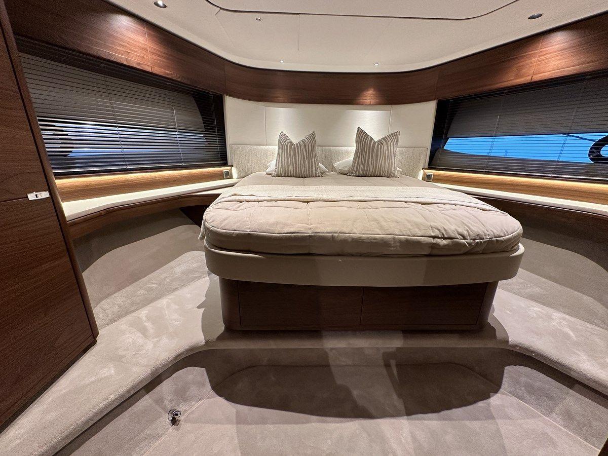 Buy a yacht Princess F65 (F65020) - PRINCESS