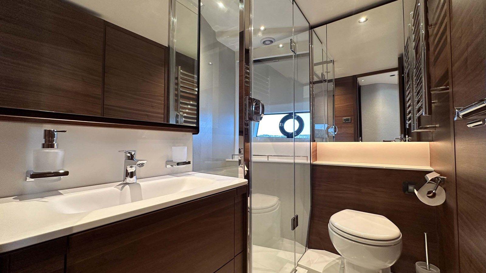 Buy a Princess F65 (F65012) Princess F65 at Shestakov Yacht Sales