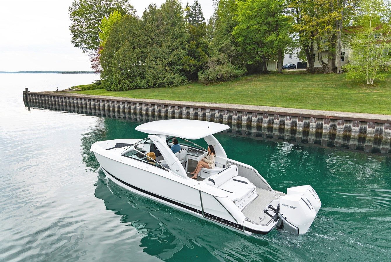 Buy a yacht Four Winns H9C 2026