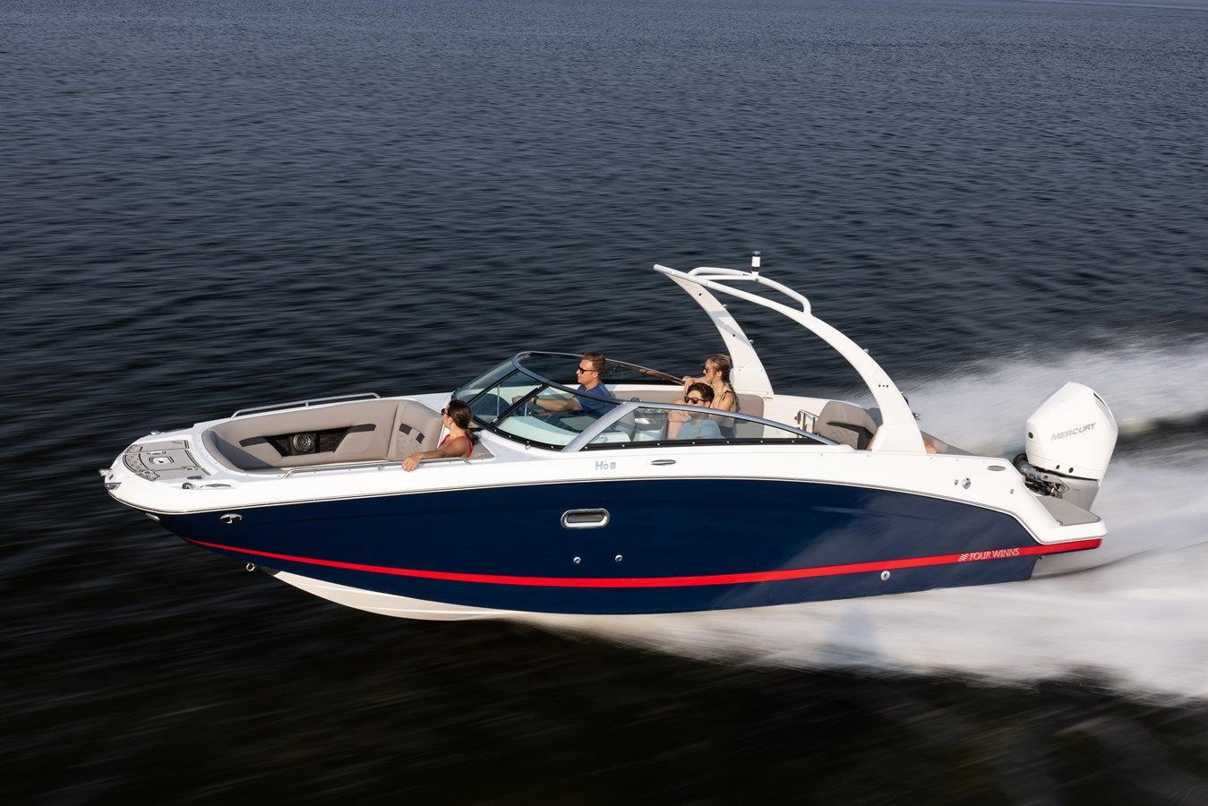 Купить Four Winns HD8 2026