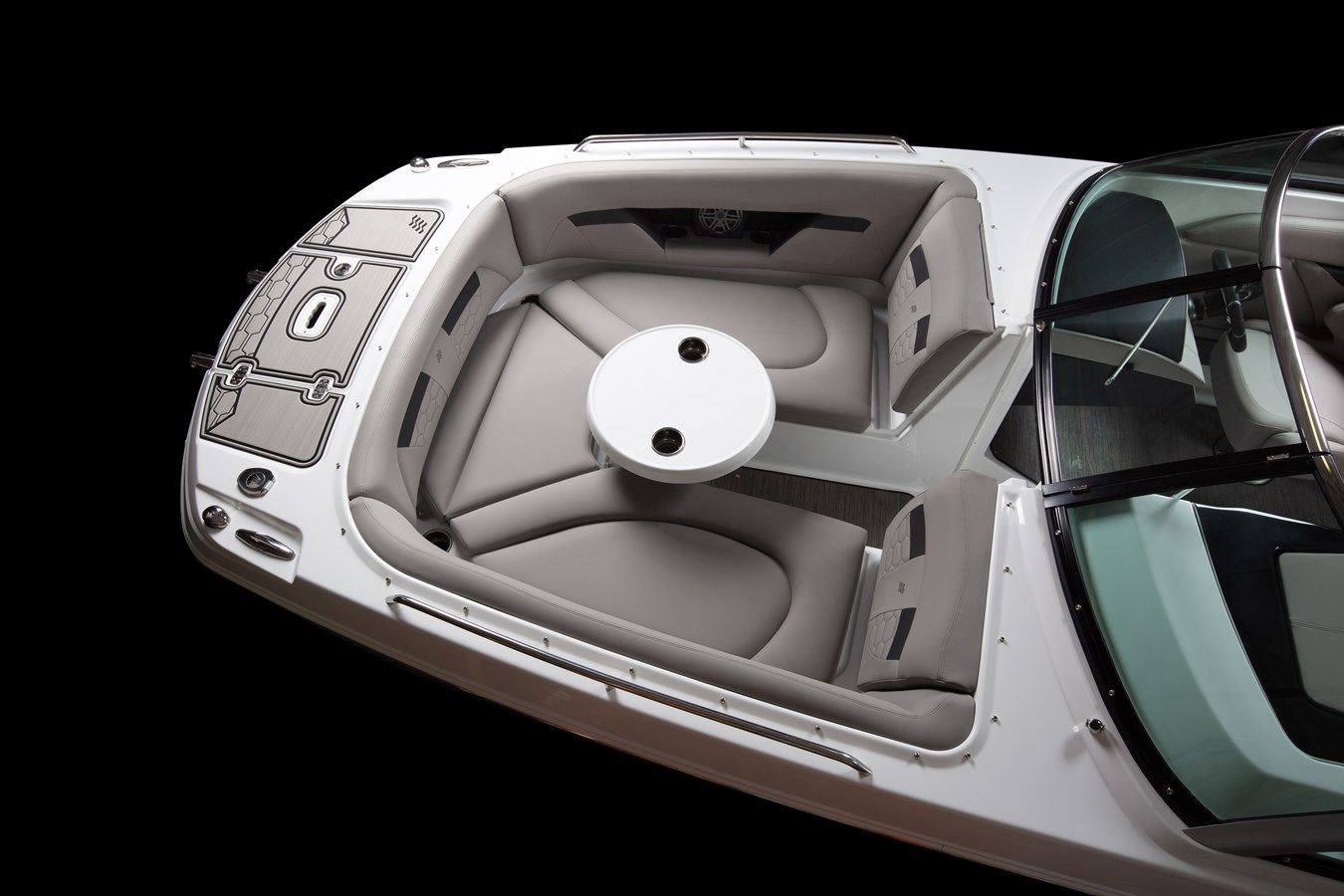 Купить яхту Four Winns HD8 в Shestakov Yacht Sales