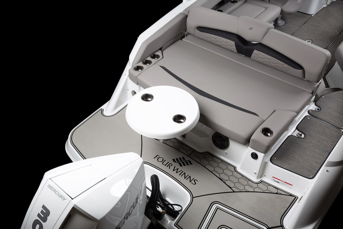 Лучшие предложения покупки яхты Four Winns HD8 26