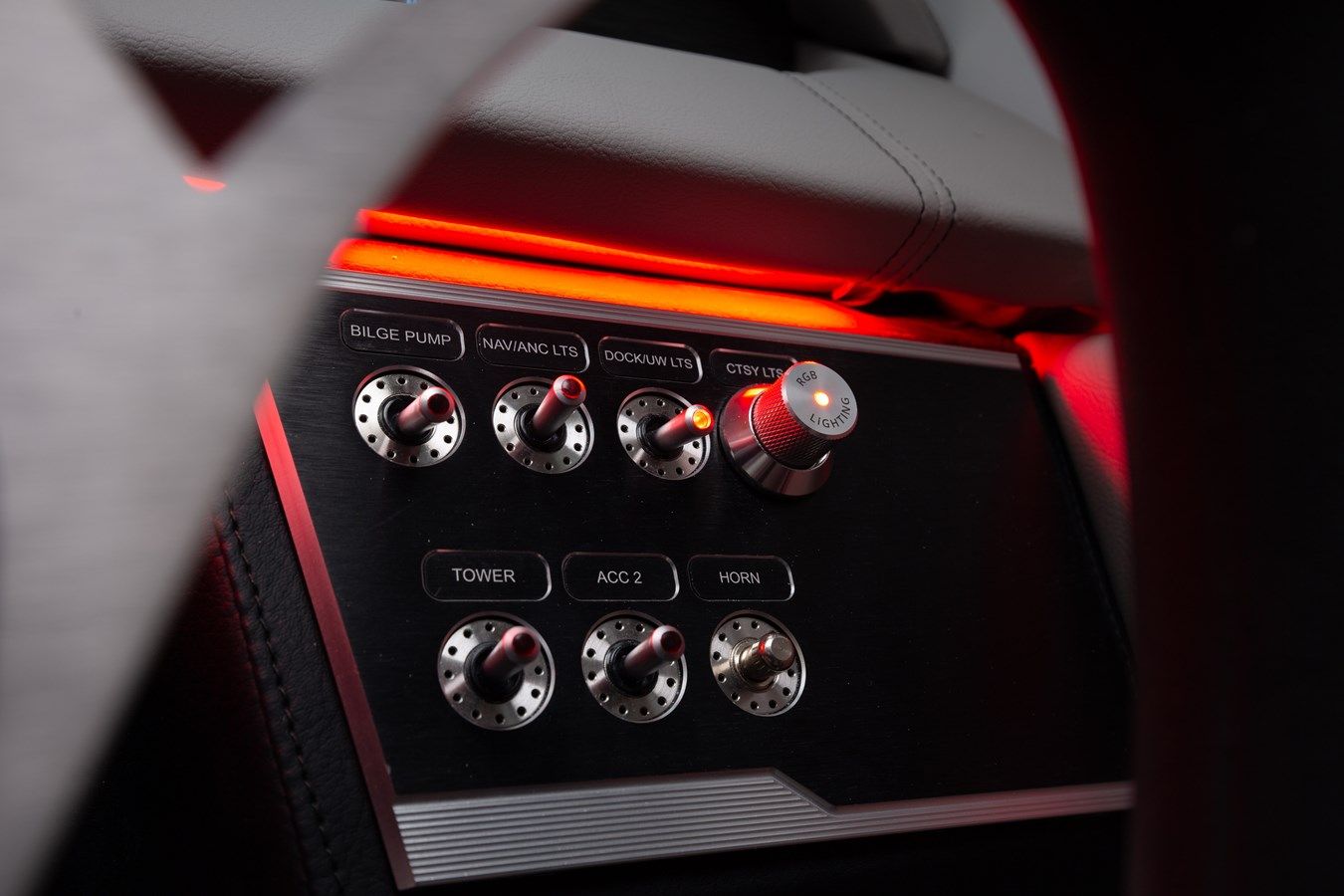 Купить яхту Four Winns HD8 - FOUR WINNS в Shestakov Yacht Sales