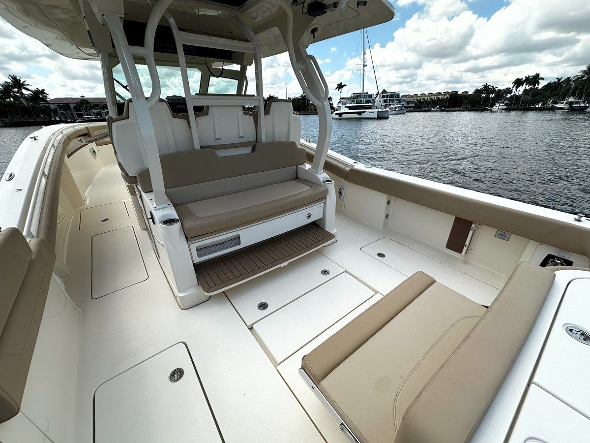 Buy a yacht SCOUT 38 - SCOUT BOATS