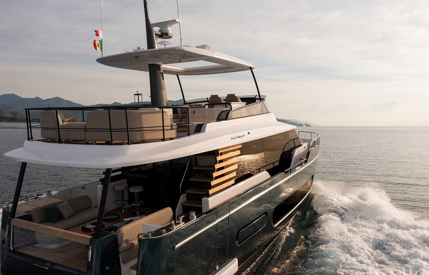 Купить яхту Magellano 60 - Azimut Yachts в Shestakov Yacht Sales