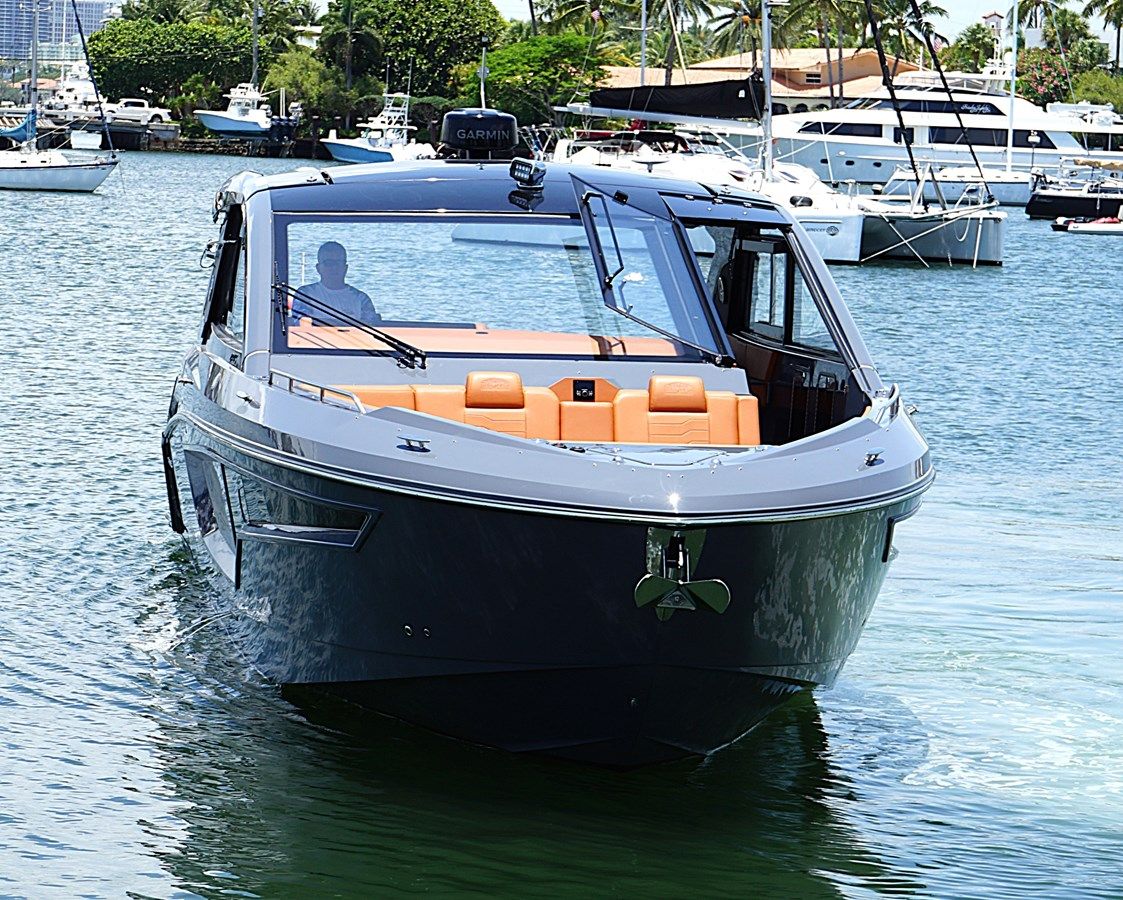 best yacht sales deals LAZY BLUM 2023