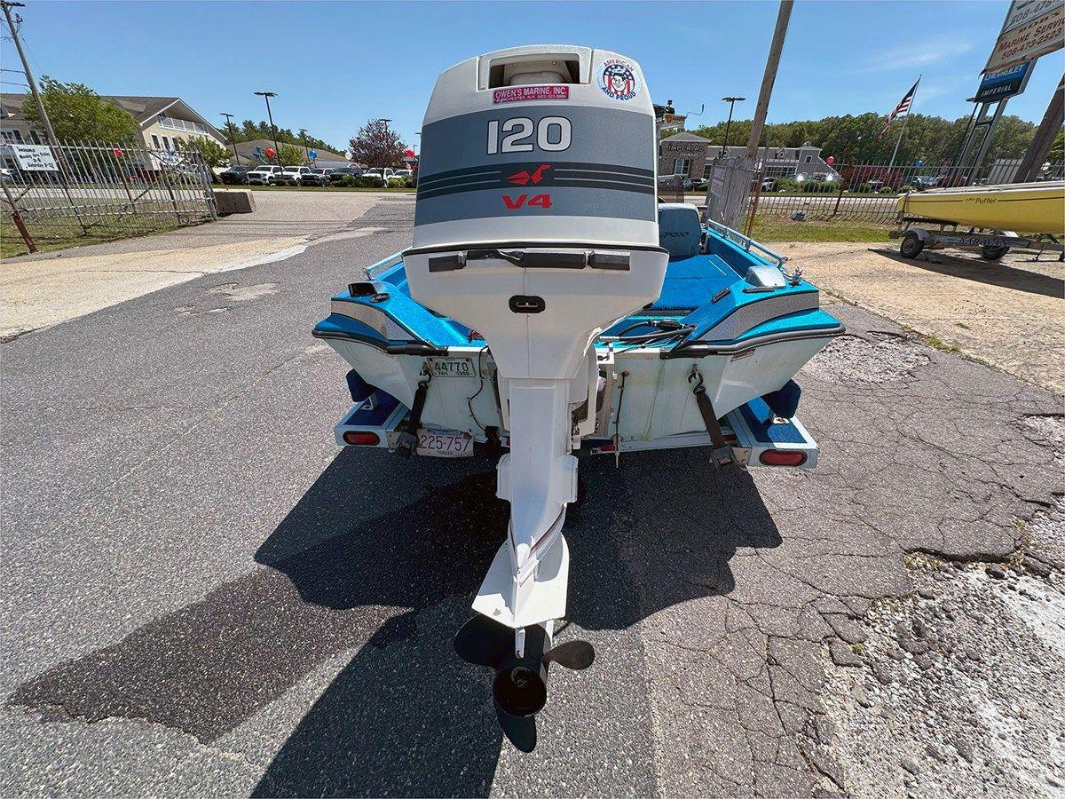 17' RANGER 1986 COMANCHE SERIES 330V - RANGER BOATS yacht sale