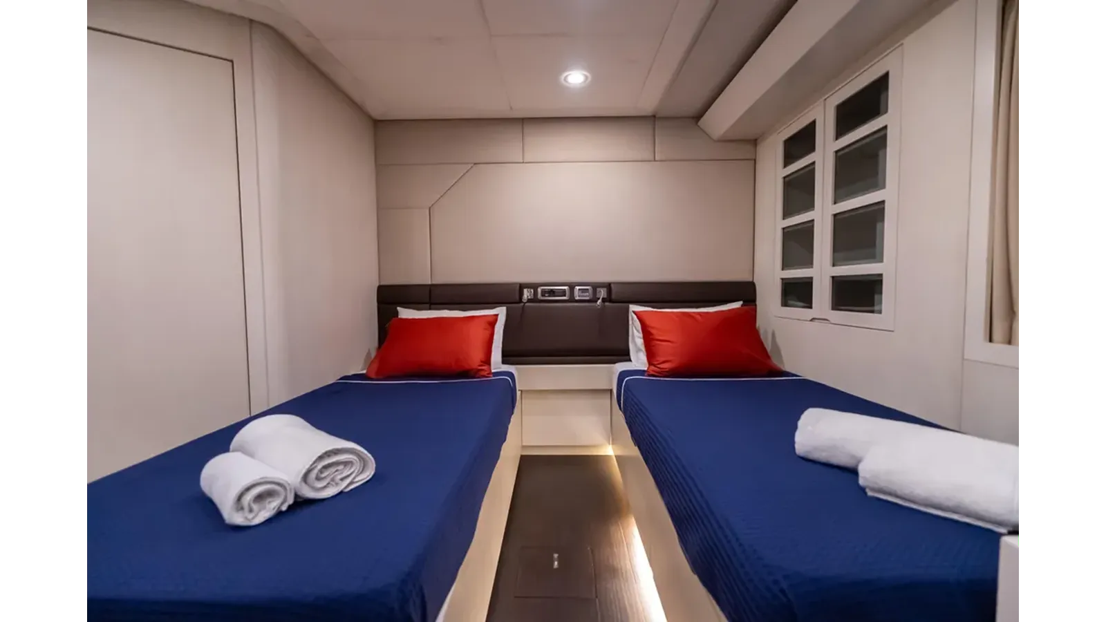 Купить яхту Jafe Tica - DRAGOS в Shestakov Yacht Sales