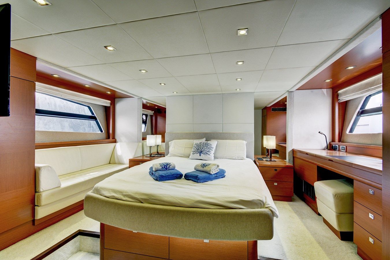 the best price on Prestige 62 62