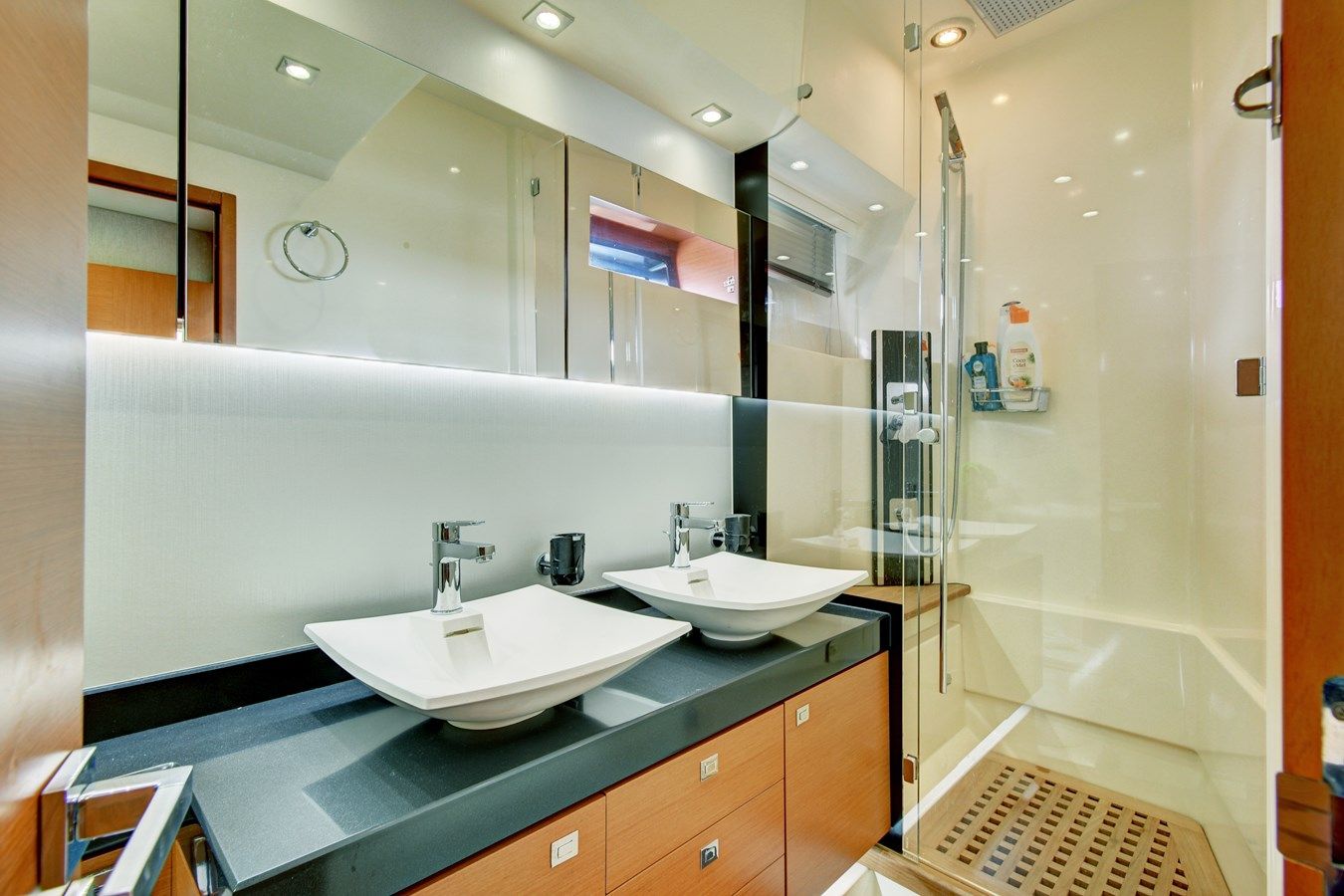 best yacht sales deals Prestige 62