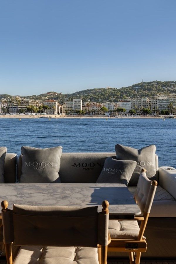 Buy a FULL MOON - MOON YACHTS at Shestakov Yacht Sales