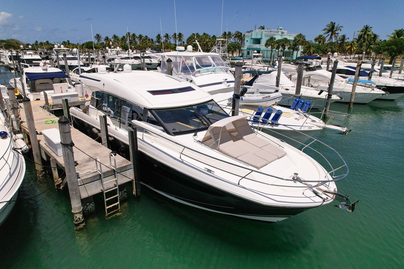 the best price on Prestige 520S