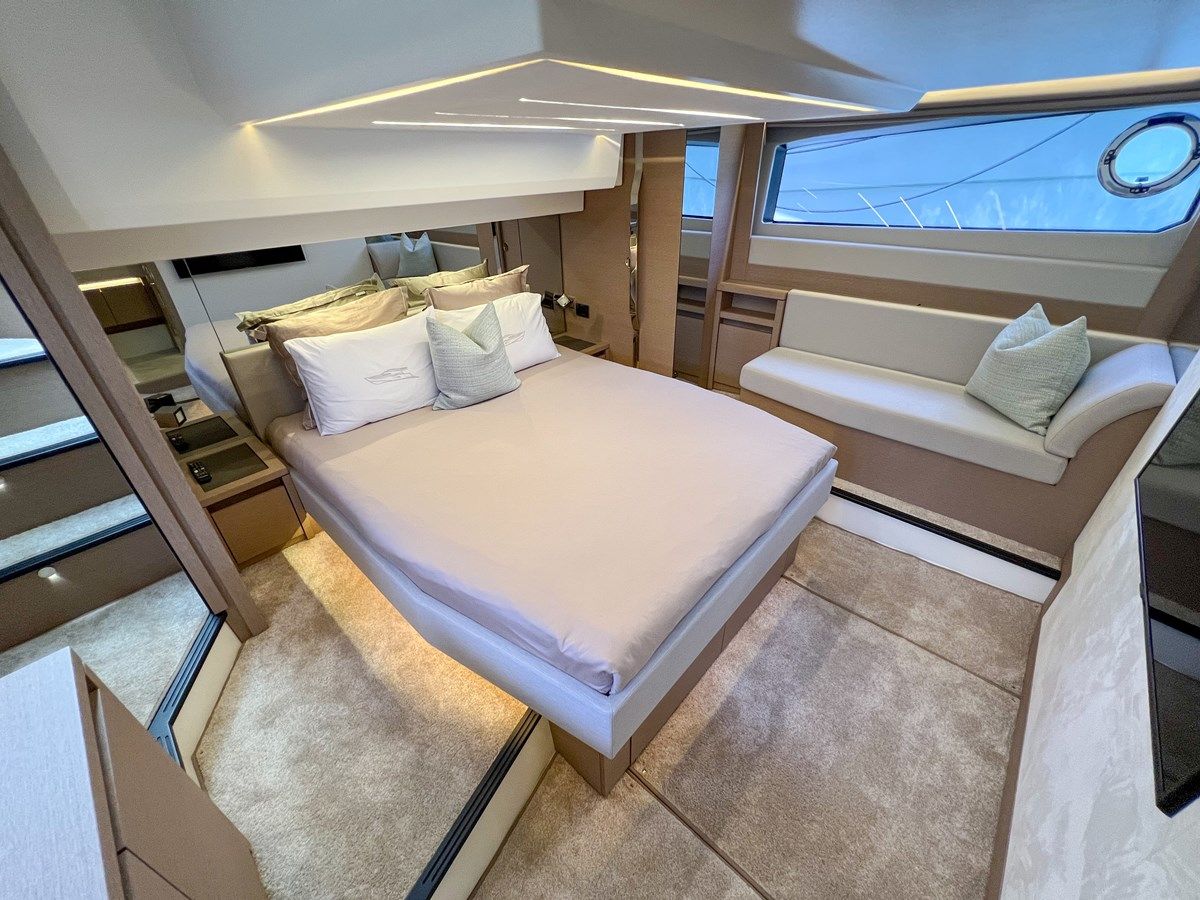 Prestige 520S - PRESTIGE yacht sale