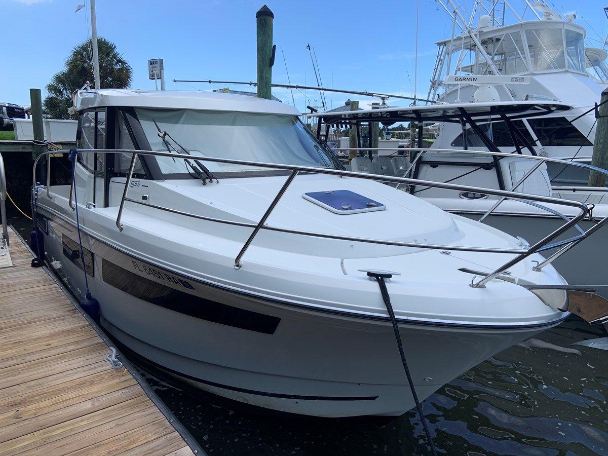 Buy a 2016 Jeanneau Merry Fisher 855 2016 at Shestakov Yacht Sales