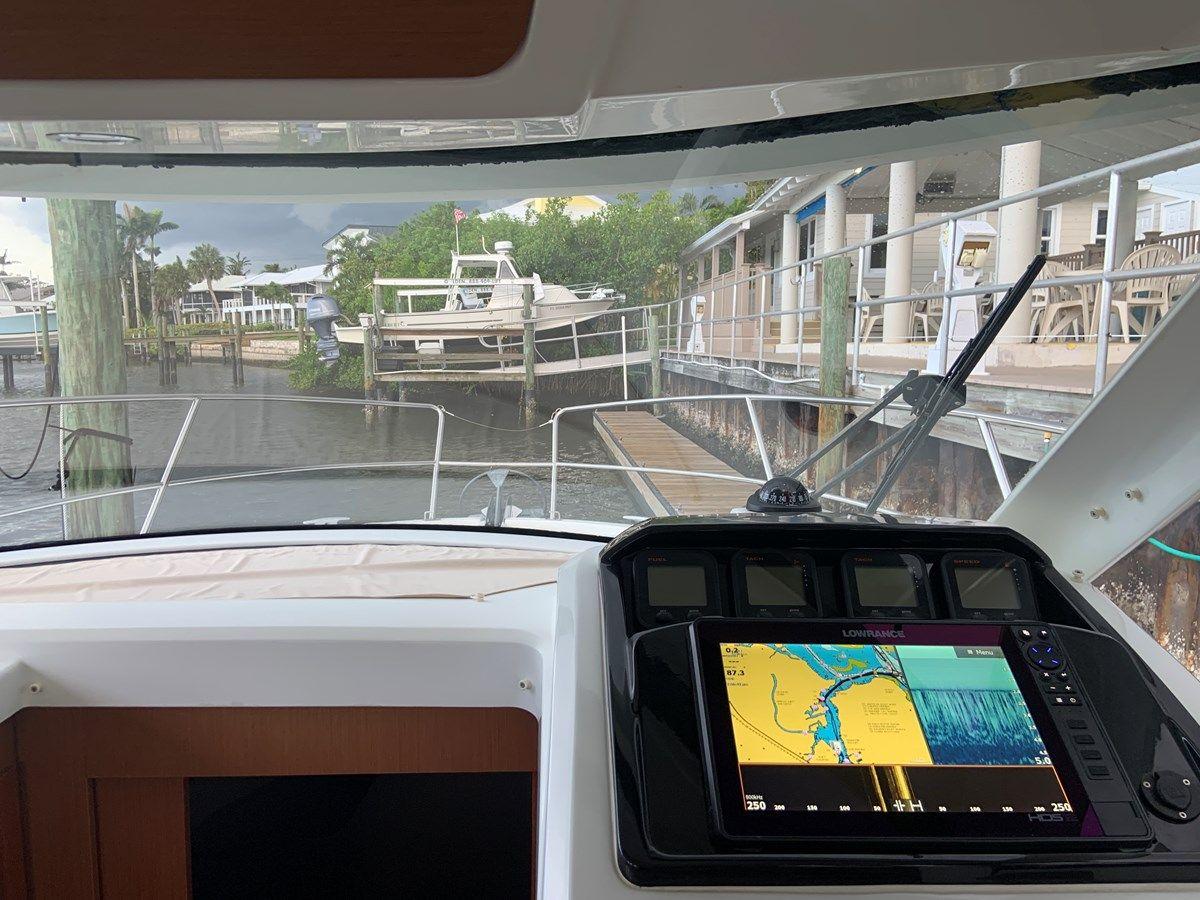 best yacht sales deals 2016 Jeanneau Merry Fisher 855 - Jeanneau