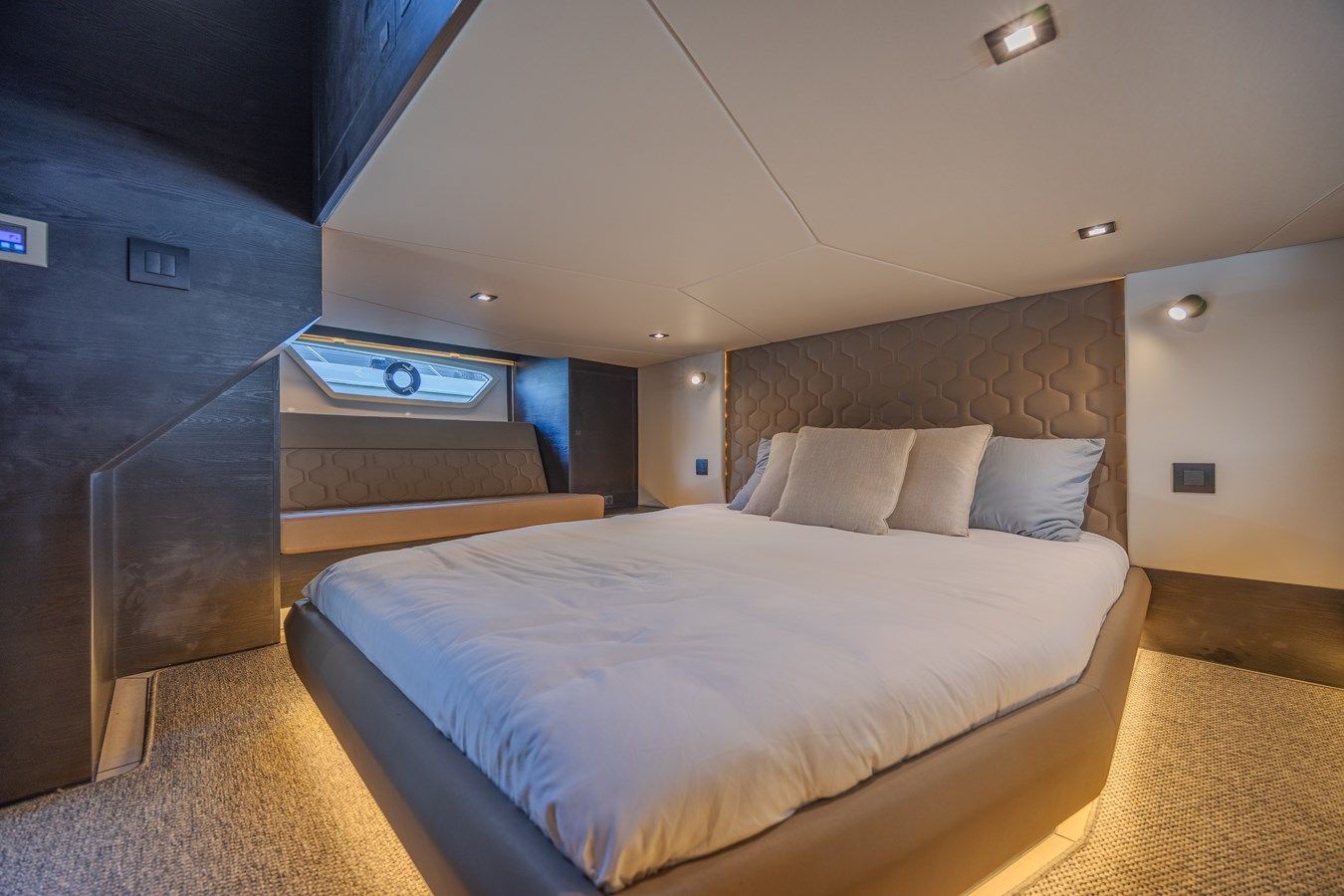 Moonshot - VANQUISH YACHTS yacht sale