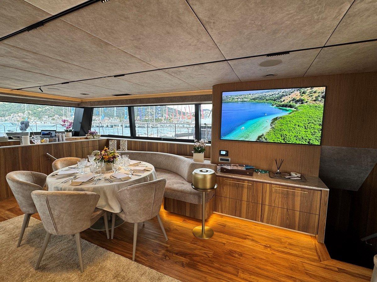 the best price on 2026 Moon 60 Sail NEW