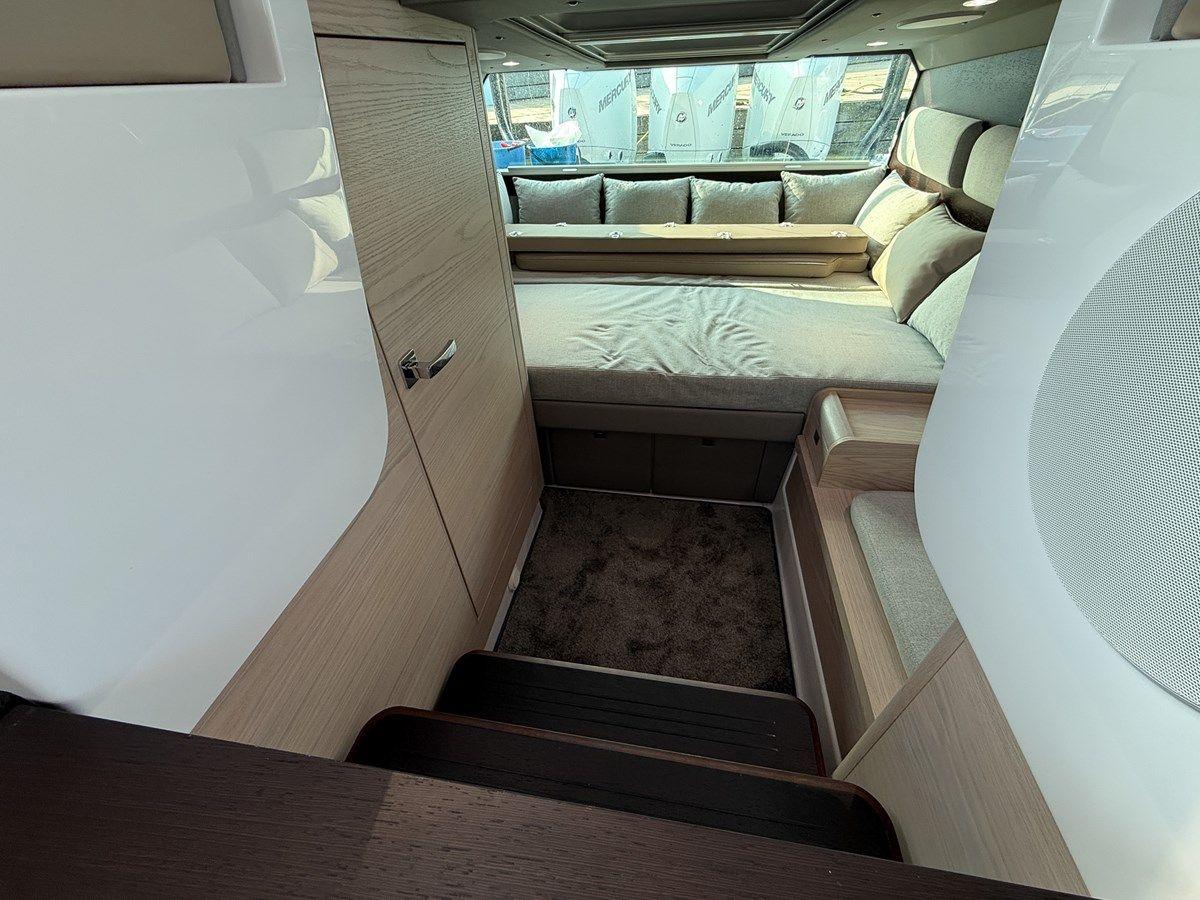 Axopar 45 XC Cross Cabin BRABUS