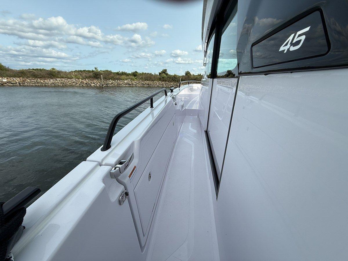 Axopar 45 XC Cross Cabin BRABUS 45 price