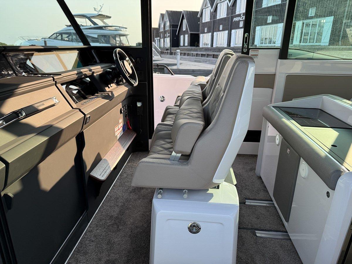 the best price on Axopar 45 XC Cross Cabin BRABUS 45