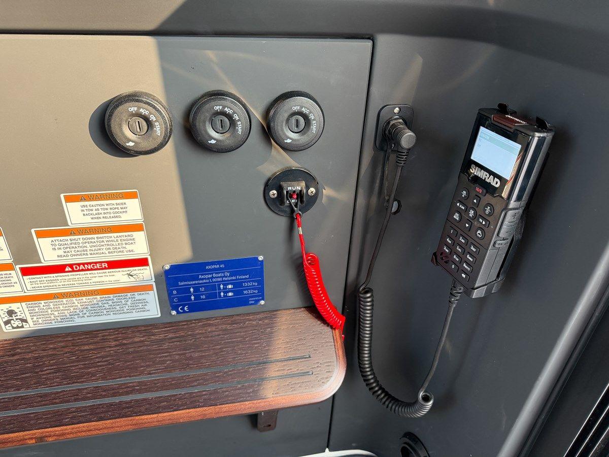 Buy a yacht Axopar 45 XC Cross Cabin BRABUS - Axopar