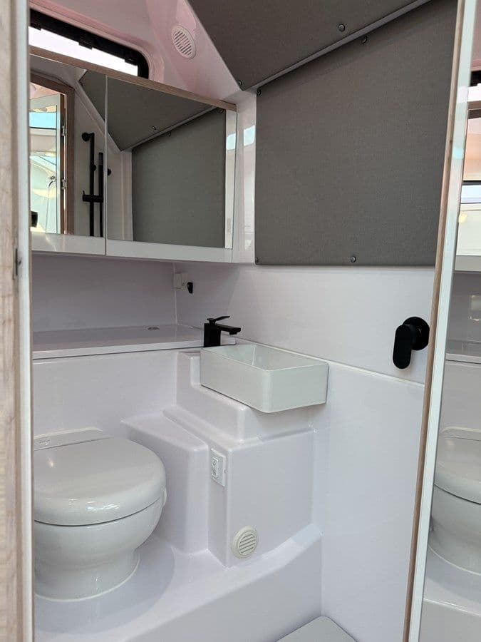 Axopar 45 XC Cross Cabin BRABUS 45 XC Cross Cabin