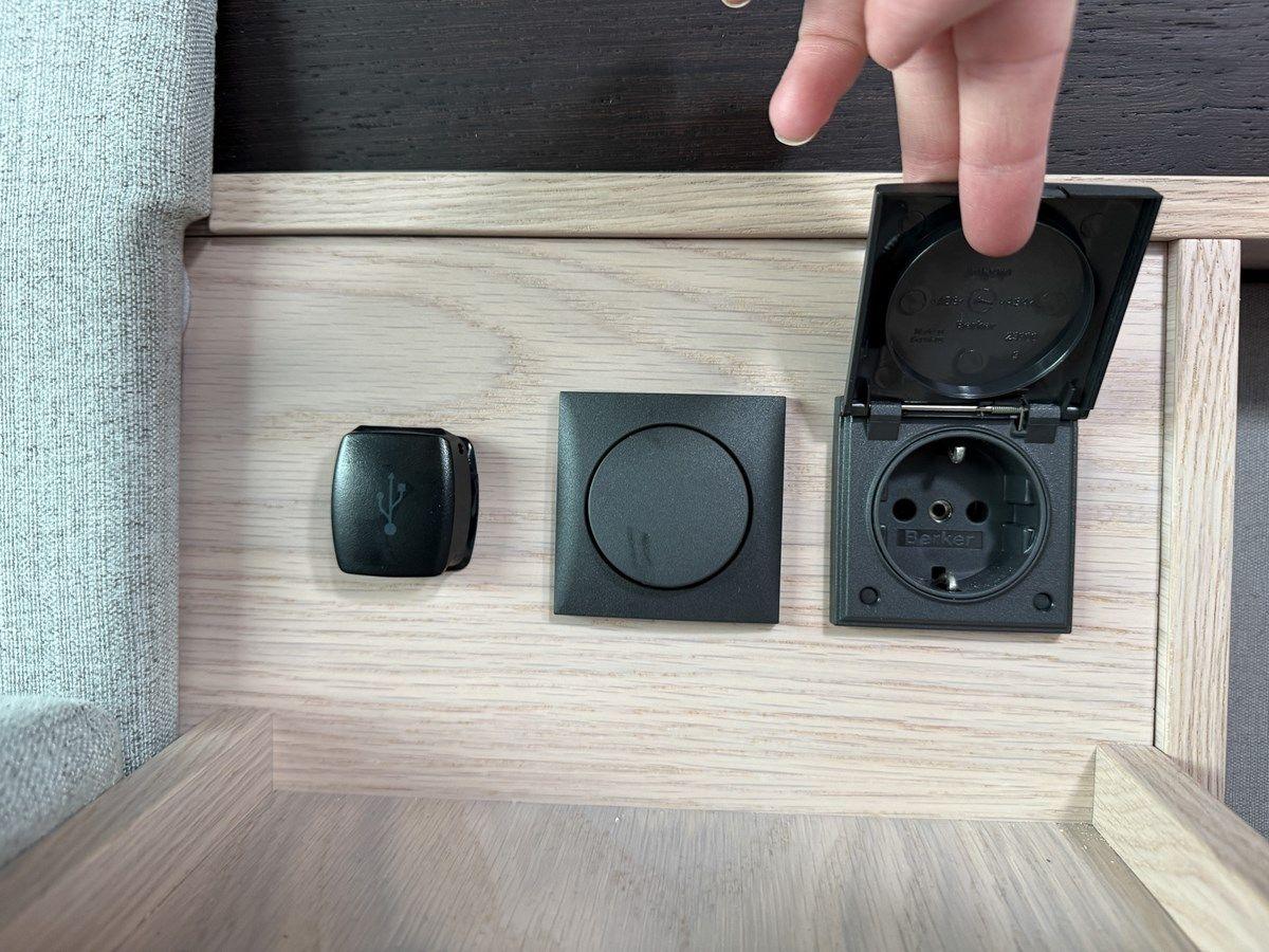 Axopar 45 XC Cross Cabin BRABUS - Axopar yacht sale