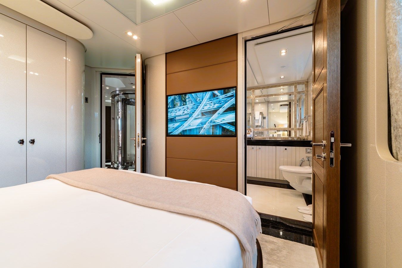 AFTER YOU - Heesen Yachts