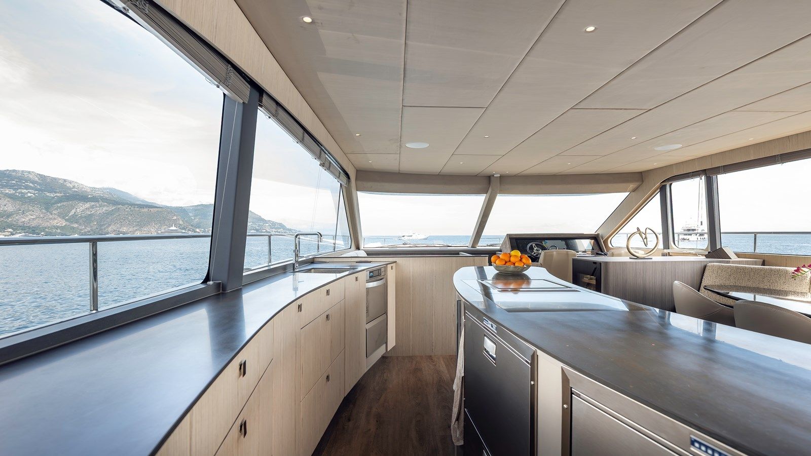 Buy a yacht ST-BARTH II ST-BARTH 85 FLY