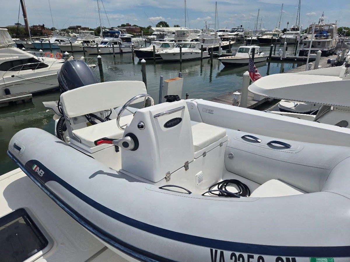 CHINOOK - AMERICAN TUG
