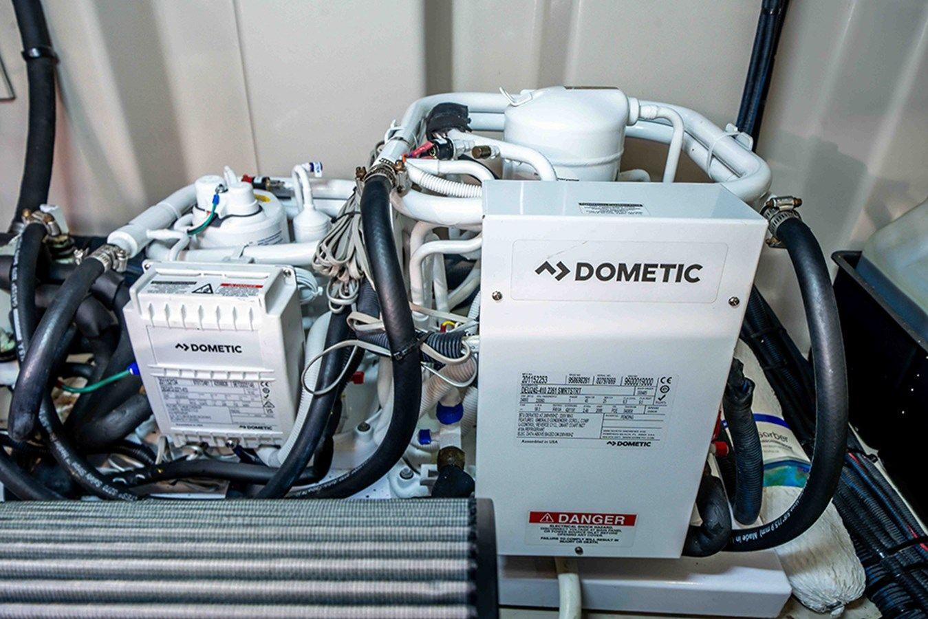 Лучшие предложения покупки яхты RECON ROYALE