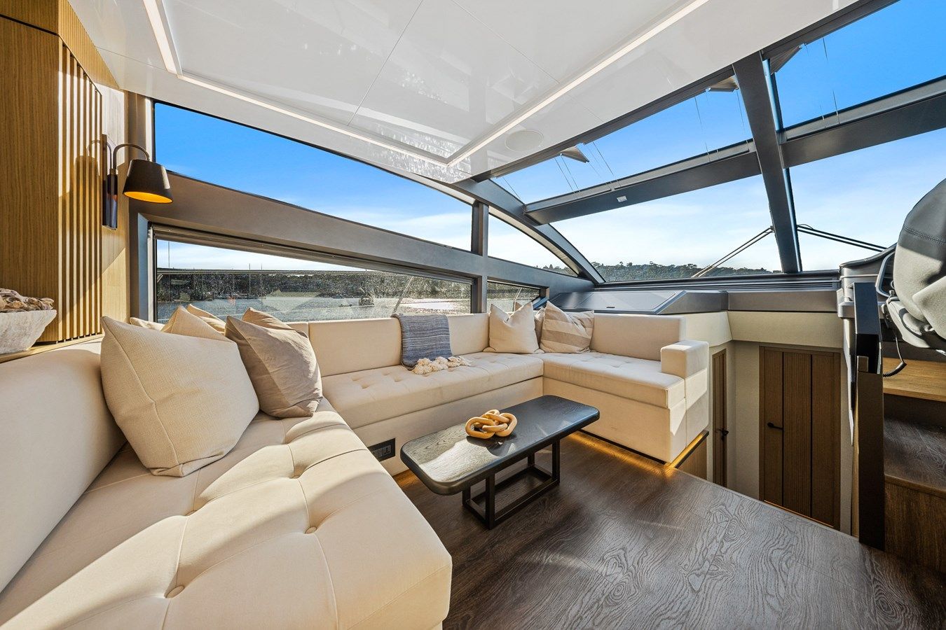 Buy a yacht IMAGINE 62