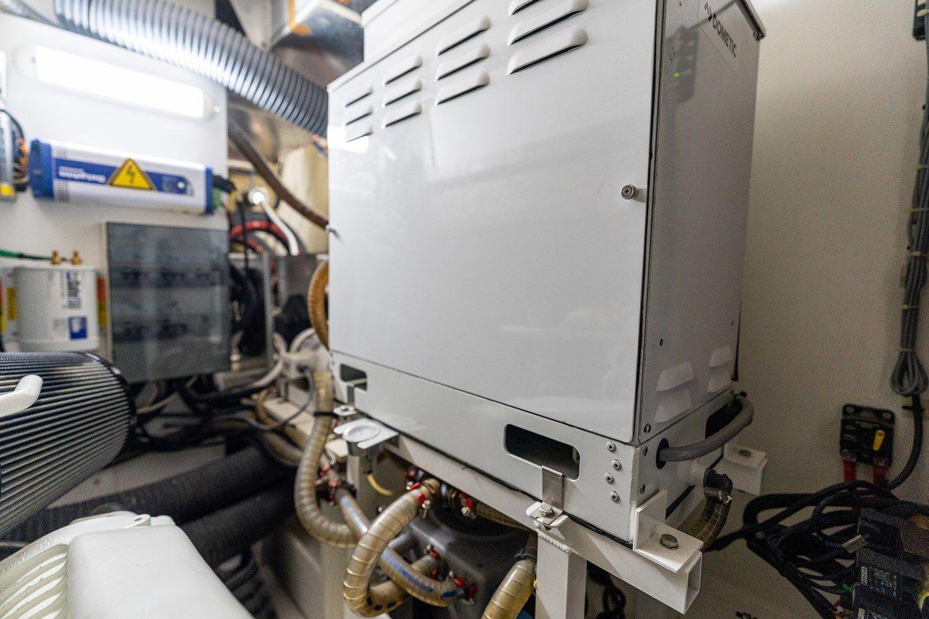 Buy a yacht 2019 Prestige 590S 590S