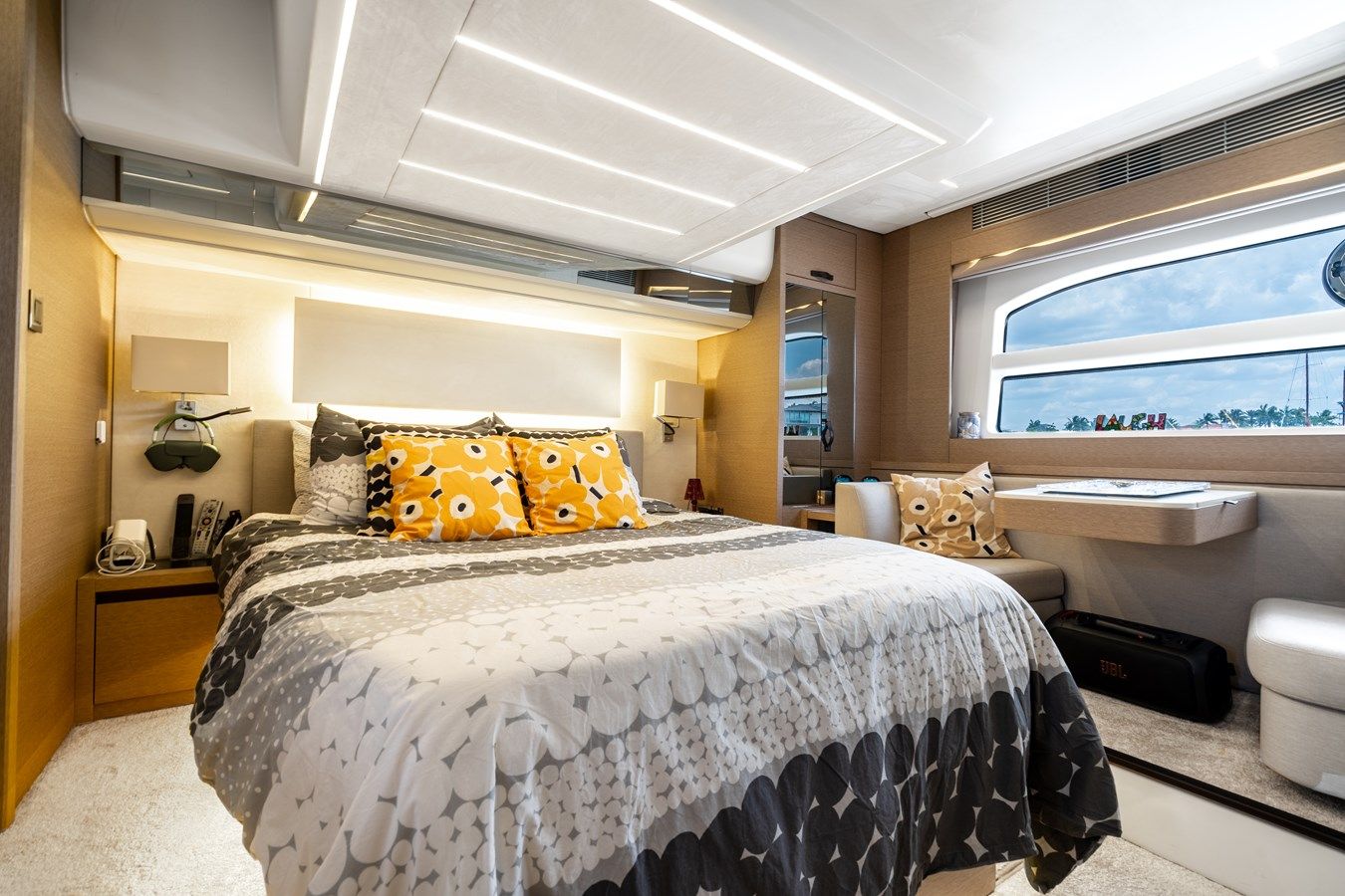 the best price on 2019 Prestige 590S 590S