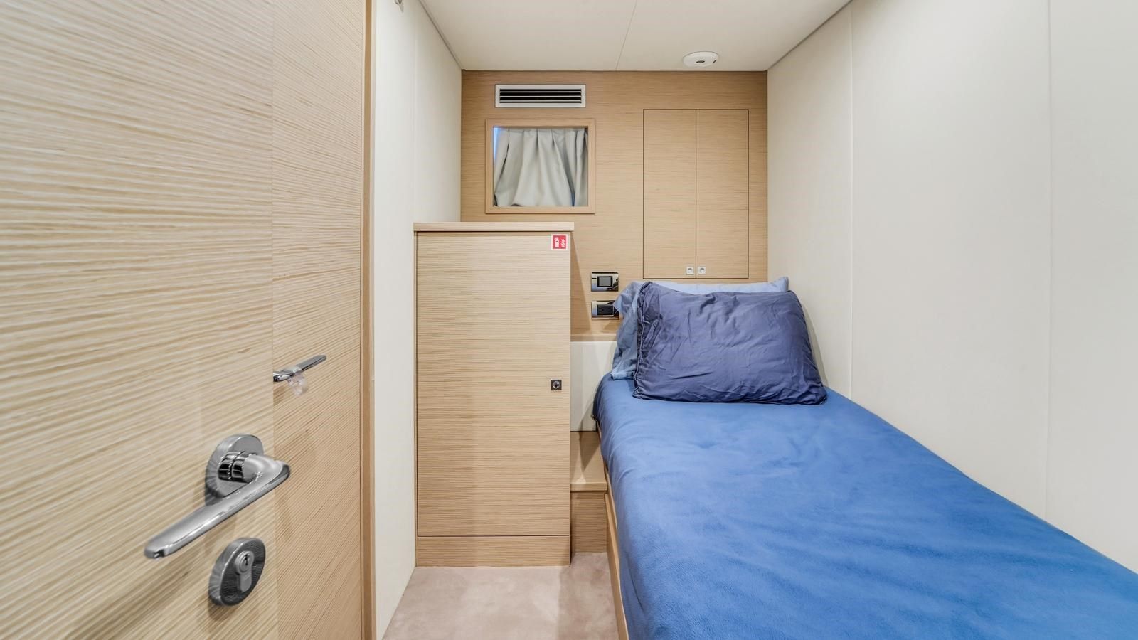 AURORA - Ferretti Yachts