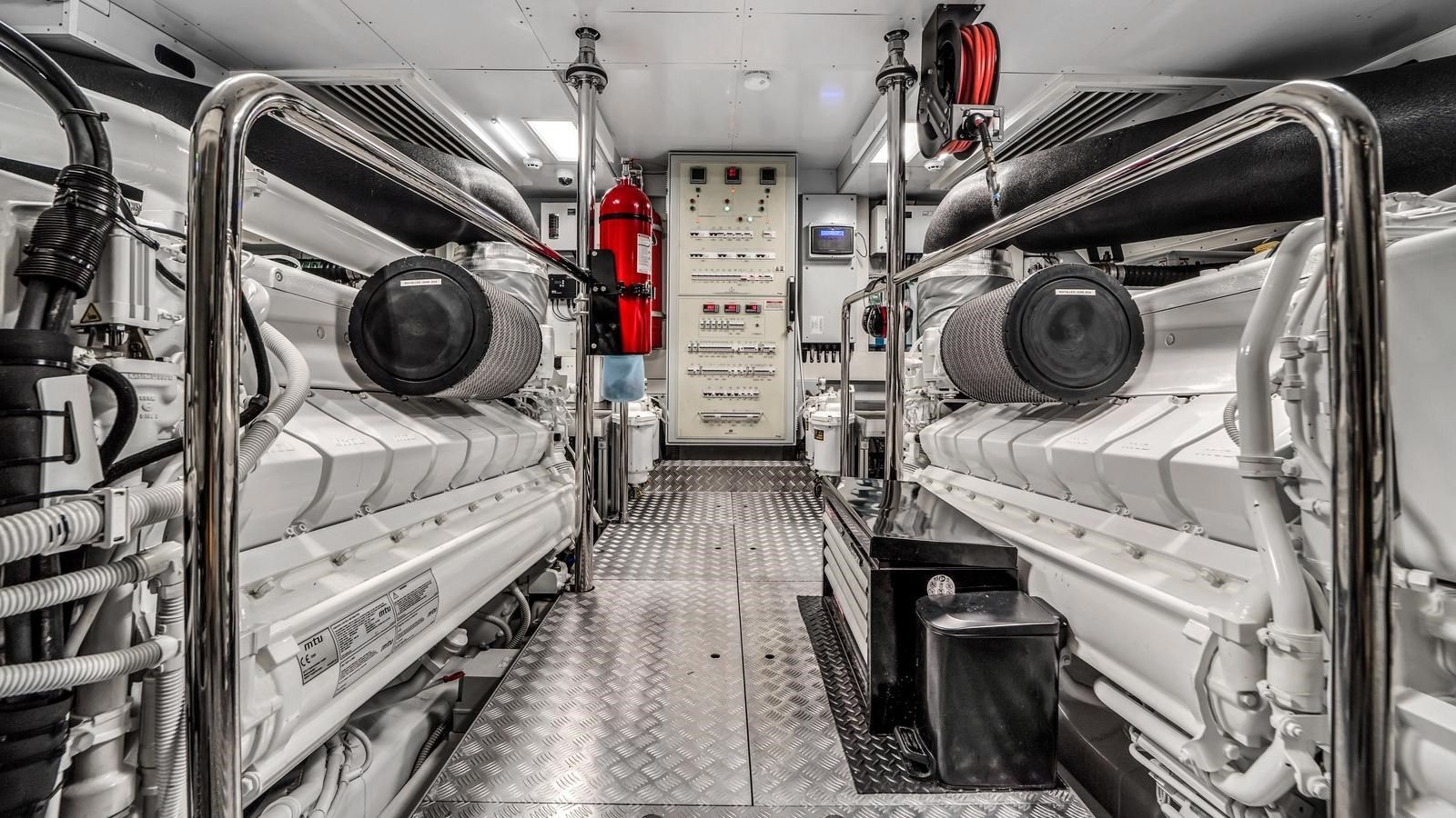 Лучшие предложения покупки яхты AURORA - Ferretti Yachts